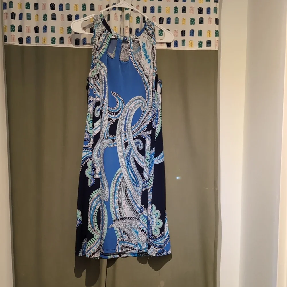 Easy breezy swing dress 36" w peek aboo neckline - Picture 1 of 4